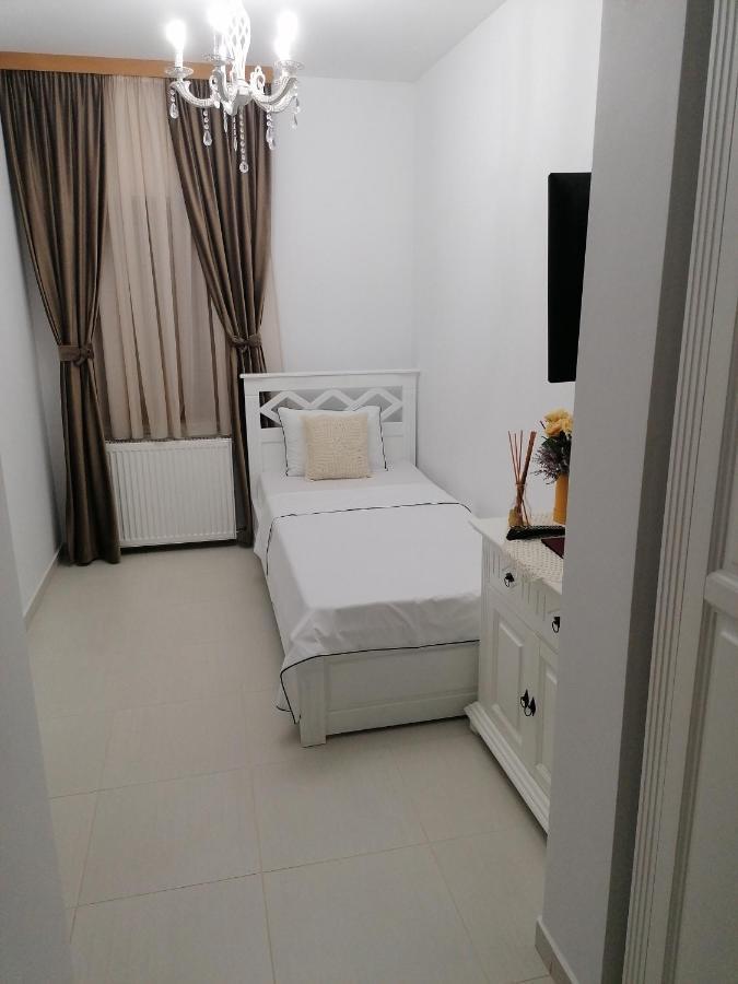 Brize Guest House Tuzla Exteriér fotografie